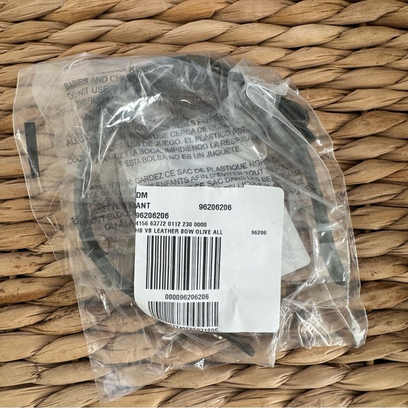 Anthropologie Violet & Brooks Faux Leather Olive Green Bow Headband - Picture 3 of 5